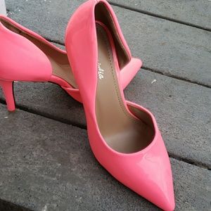 Via Giulia barbie pink heels